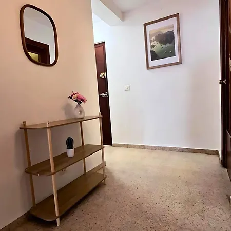 3-bedroom 2-bathroom Flat Ideal For Families And Nomads Apartmán