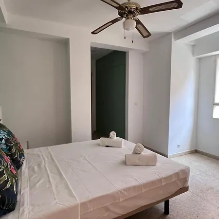 3-bedroom 2-bathroom Flat Ideal For Families And Nomads *