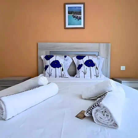 Apartmán 3-bedroom 2-bathroom Flat Ideal For Families And Nomads