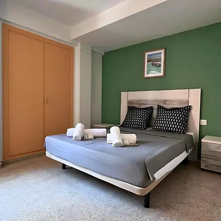 3-bedroom 2-bathroom Flat Ideal For Families And Nomads Apartmán *